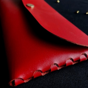 Portefeuille en cuir minimaliste avec tissage unique - Une poche universelle pour les essentiels
