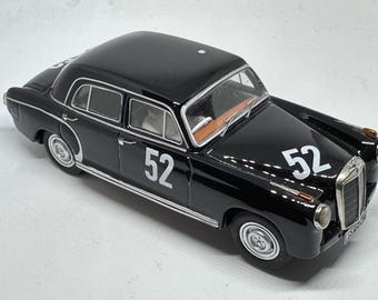 1/32 Mercedes 220S Ponton Internationales ADAC-1000-km-Rennen auf dem Nürburgring, 1956 #52 Classic Slot Scalextric Resin Car complete RTR.