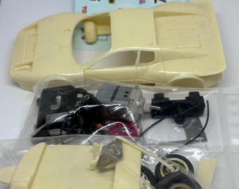 1/32 Ferrari 365 GTB 4 BB Imsa-Nart 75 Migault/Guitteny 24H Du Mans 1977. Classic Slot Scalextric Resin Car complete KIT.