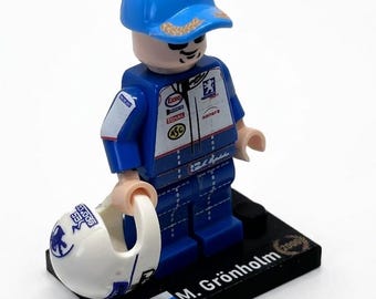 Marcus Grönholm Minifigure - Peugeot 206 WRC Legend - Champion 2000 - with Personalized Display Stand - WRC Rally Fan Gift