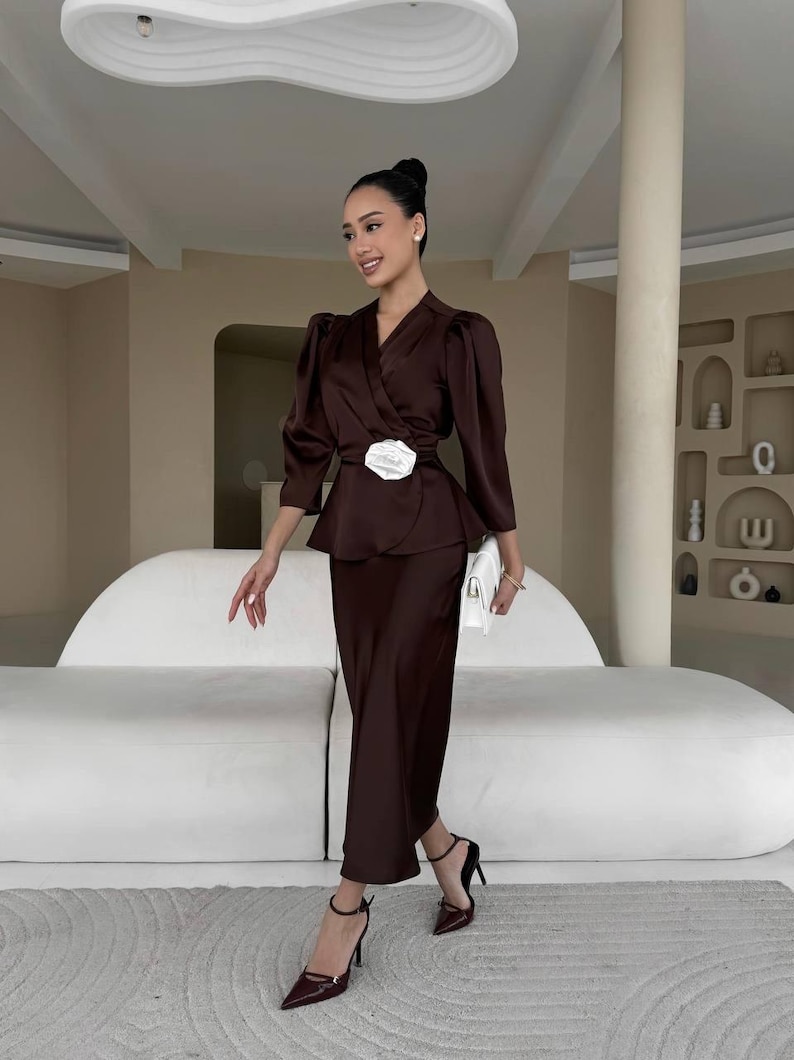 blouse and skirt suit,feminine suit,elegant suit,silk skirt,fashionable suit,beautiful blouse,women's suit,wedding outfit,bridesmaid suit image 8