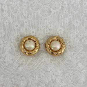 Vintage Clip-On Earrings
