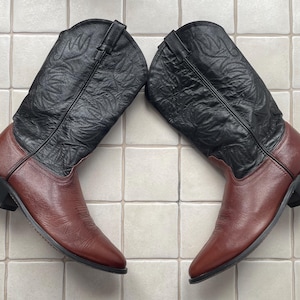 Vintage Western Cowboy Leather Boots