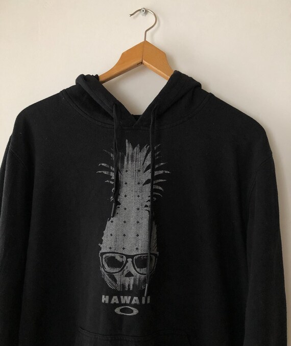 トップス 1990s oakley skull logo sweat Vintage Oakley Skull Big Logo Hoodie - Etsy