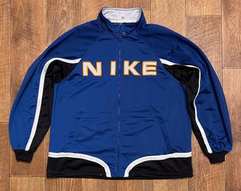 Giacca vintage Nike con grande logo ricamato e cerniera intera