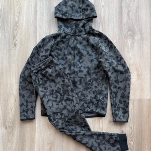 nike tech suit camo