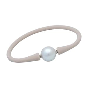 12mm AA White Freshwater Pearl Bracelet Unisex Beige Rubber Wristband with Single Huge White Pearl Wristband Bracelet for Women