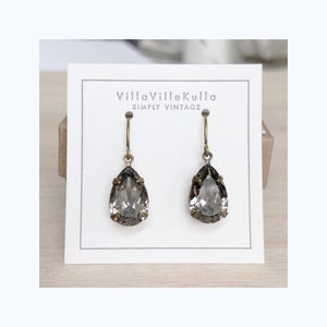 Süße zierliche 13 mm Black Diamond Teardrop Ohrringe - Swarovski Steine - Pear Pearshape Tropfen - Vintage Crystals - grau grau silber