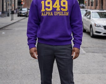 Que Psi Phi Fraternity Gifts | 1911 Crew Sweatshirt | Que1911 Sweater| Omega Man | brotherhood | QuePsiPhi | Purple Gold | RQQ