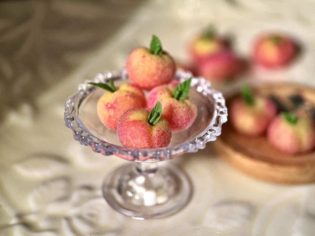 Miniature Peach Decor: Polymer Clay Dollhouse Food (1/12, 1/6 Scale) - Etsy