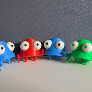 R.E.P.O. Semibot Keychain