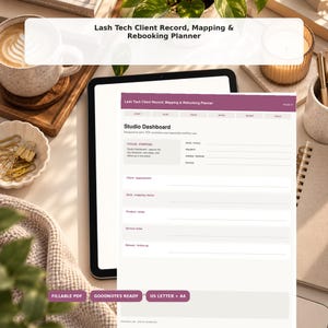 Może przedstawiać: Cyfrowy planer Lash Tech Client Record, Mapping & Rebooking wyświetlony na ekranie tabletu. Dokument zawiera pulpit nawigacyjny Studio z sekcjami dotyczącymi celu, spotkania z klientem, mapowania stylu, konfiguracji produktu i notatek.