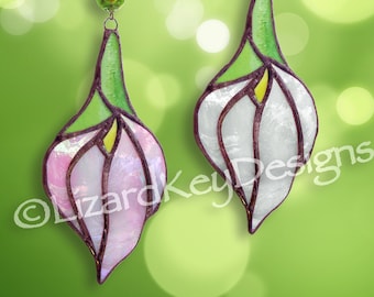 Stained Glass Calla Lily Suncatcher, Fan Pull, Ornament