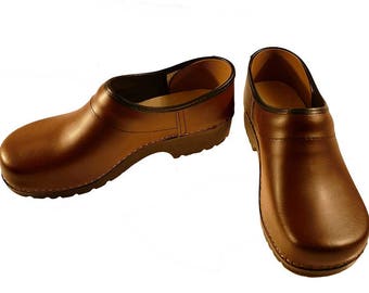 Soft Clog closed brown