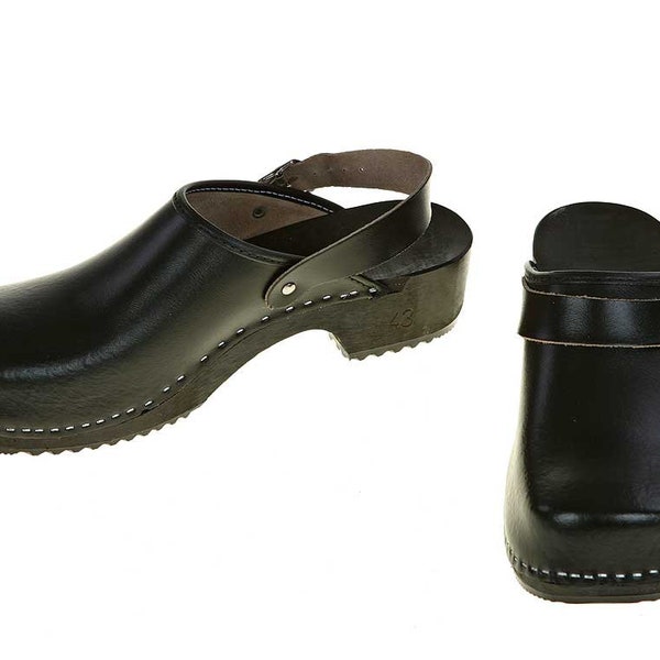 Clogs black with turnable strap