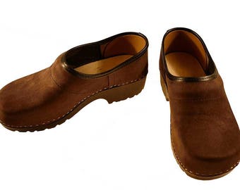 Soft Clog fermé en cuir nubuk