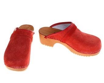 Suede Leather Clogs red