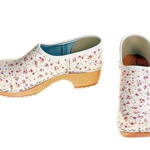 Closed Clog Petite Fleur