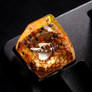 Keycaps Honeycomb artisan,Bee Hive Keycap,Keycaps anime,custom keycaps,Artisan keycap spacebar,Birthday gift,Personalized gift,handmade gift