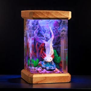 Handmade Resin Axolotl Lamp – Cute Amphibian Night Light | Whimsical Animal Decor | Gift for Kids, Boyfriend, or Nature Lovers