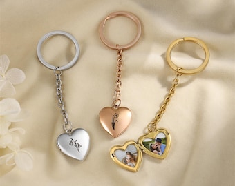Custom Keychain with Photo, Heart Locket Keychain with Birthflower, Picture Locket Keychain,Photo Locket Key Chain,Gift For Mom,Grandma