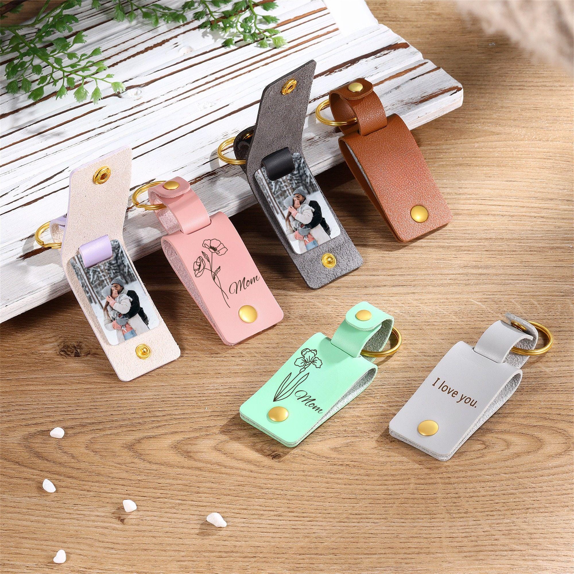 Personalised Photo Birth flower Keyring,Name Text  Photo Leather Keychain,Mother's Day gift for her / Gift for grandma/Mom,Keychain For Her