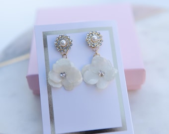 Bridal Earrings from Real Hydrangea, Flower Earrings, Bridal Accessory, Bridesmaid Flower Earrings, Hypoallergenic 24K Gold Plated Studs