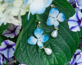 Earrings Handmade Jewelry from Real Hydrangea Flower Resin for Bridal Accessory Hypoallergenic 24K Gold Plated Studs earrings with Pearl