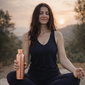 Handcrafted Hammered Copper Water Bottle, Reusable 1000ml for Dad image 15