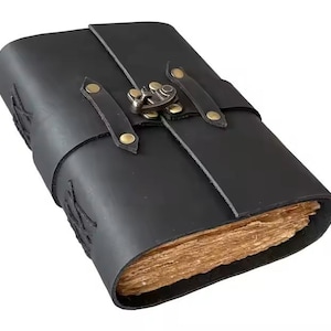 Journal fait main en cuir noir | Gravure personnalisée | Fermeture verrouillable | fait main Deckle Ledge | Livre des ombres