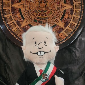 Amlito Pejeluche Andrés Manuel López Obrador
