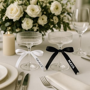 Gepersonaliseerd naamplaatje lint – gepersonaliseerd tafelnaamplaatje voor bruiloften, feesten en evenementen – elegante plaatskaart voor gasten van een vrijgezellenfeest