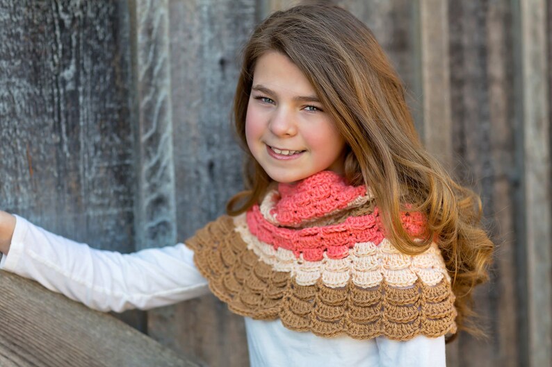 Crochet Pattern, Crochet Cowl Pattern, Crochet Scarf Pattern, Crochet Girl Scarf, Crochet Infinity Pattern, Neckwarmer Frances Neck Warmer image 3