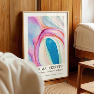 Póster de la exposición de Georgia O'Keeffe / Impresión abstracta minimalista vibrante / Arte mural moderno y espiritual / Arte mural rosa y azul / Descarga digital