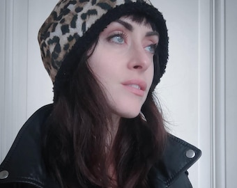 Reversible Leopard Print and Black Beanie