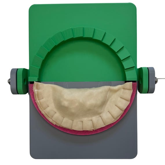 SAMPAOLI COMMERCE USA, Empanada Maker Press, 5.5, 4.7 Or 3.5 Inches, Gray And Green, Empanadas. (Fork, 4.7 Inches