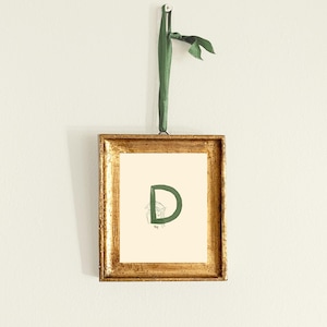 Letrero de cuna con letras iniciales, impresión digital, monograma de inspiración vintage de bosque verde, arte digital imprimible para guardería infantil