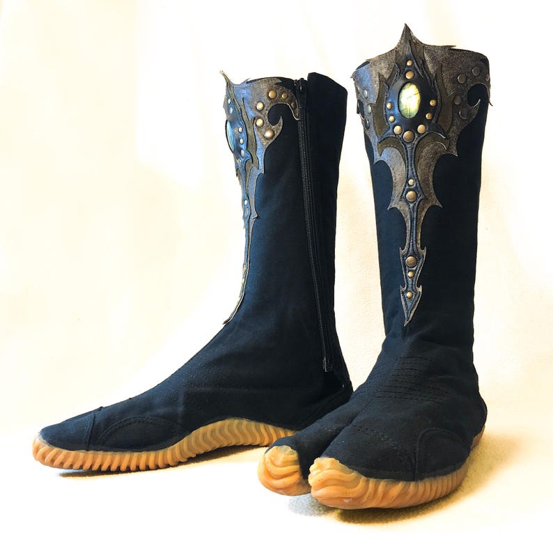 Ninja tabi shoes, black summer cotton fabric boots, leather, vegan split toe, unique, custom, Japanese barefoot, flat sole socks, gemstone image 3