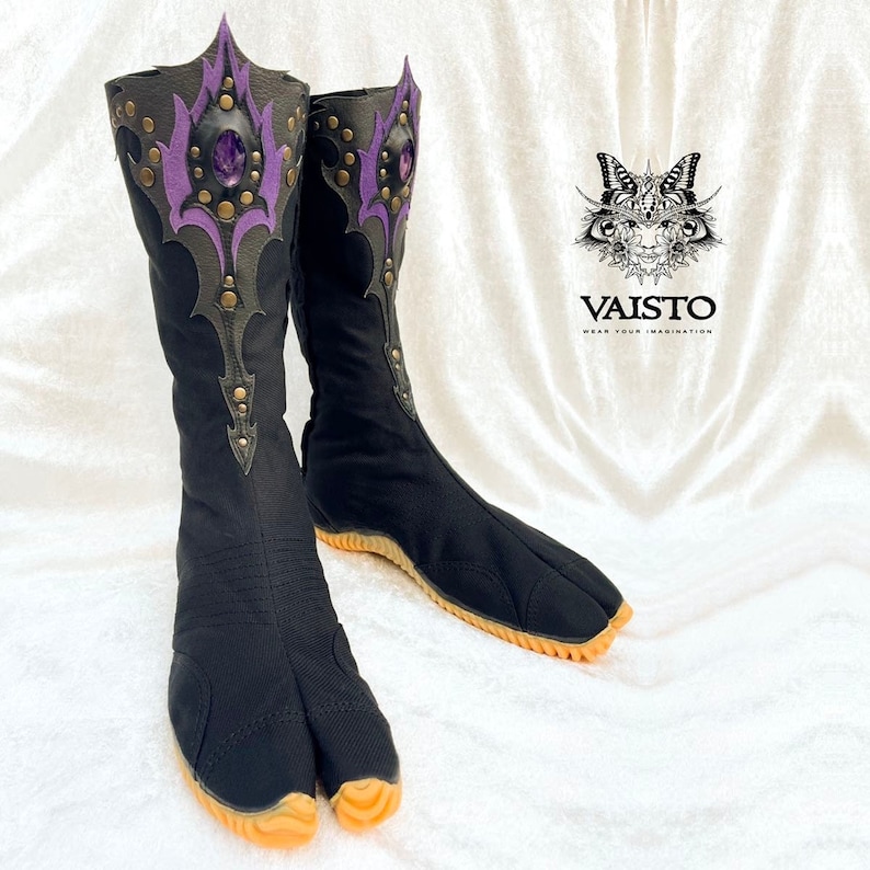 Ninja tabi shoes, summer cotton fabric boots, with leather art applique, gemstone, black or white color. Black