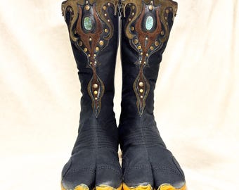 Ninja tabi shoes, black summer cotton fabric boots, leather, vegan split toe, unique, custom, Japanese barefoot, flat sole socks, gemstone
