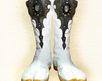 Ninja tabi shoes, white summer cotton fabric boots, leather, vegan split toe, unique, custom, Japanese barefoot, flat sole socks, wedding