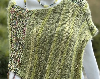 Hand knit poncho "Sea Green"