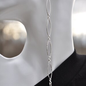 Long & lanky chain beehive earrings