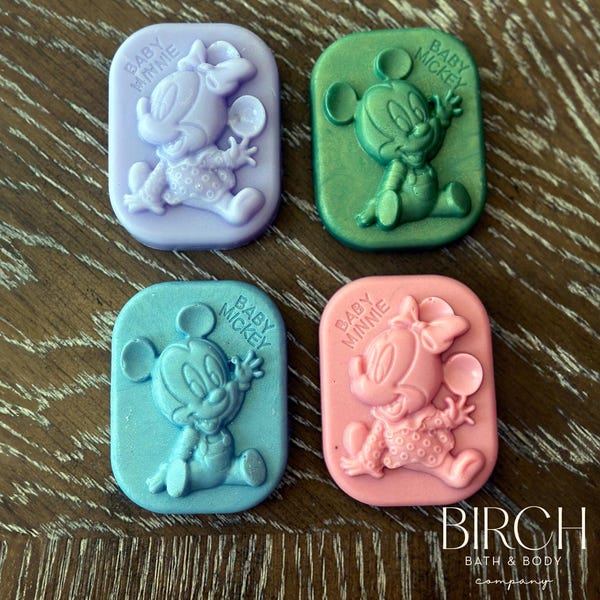 Savon pour carrelage Mickey ou Minnie fait main : cadeaux de naissance