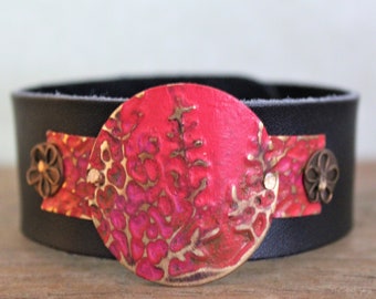 Leather Cuff Bracelet, Boho Leather Bracelet, Orange Pink Red Bracelet, Embossed Leather Bracelet, Brass Cuff Bracelet, Leaf Bracelet