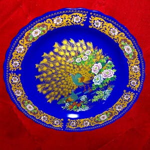 Vintage 1976 Moroccan Taous Plate - Hand-Painted Peacock Design in Cobalt Blue & Gold on Chinese Porcelain, 37 cm.