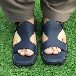 Classic Men&#39;s Peshawari Sandals | Comfortable Navy Leather Footwear | Men&#39;s Genuine Leather Peshawari Chappal