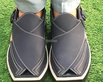 Handmade Leather Peshawari Sandals: Men's Classic Black Shoes
