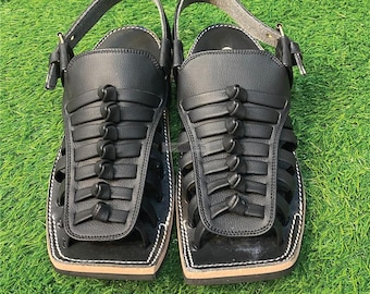 Handmade Black Leather Peshawari Chappal Sandals: Classic Men’s Ethnic Footwear