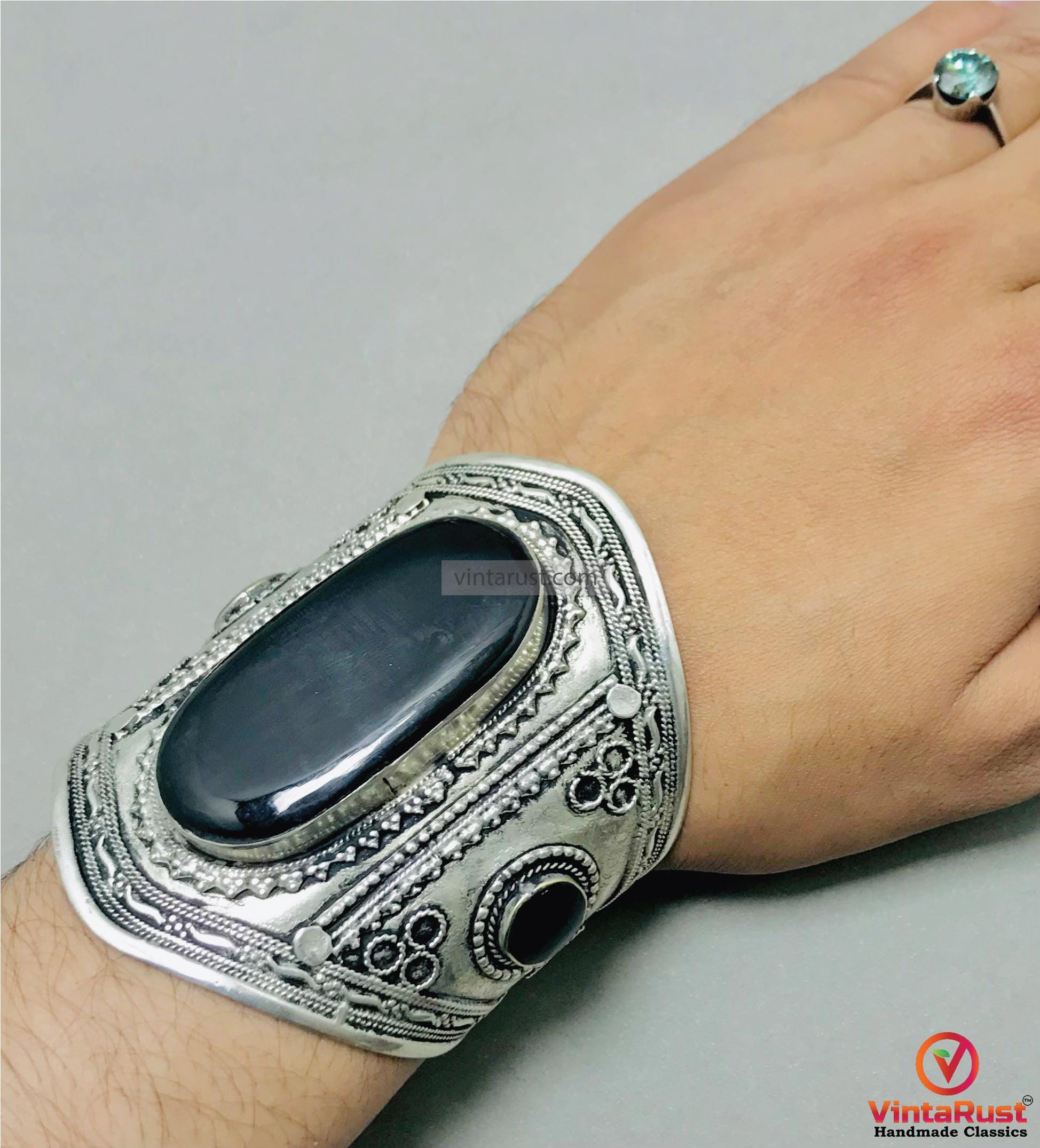 Vintage Onyx Bangle - Etsy